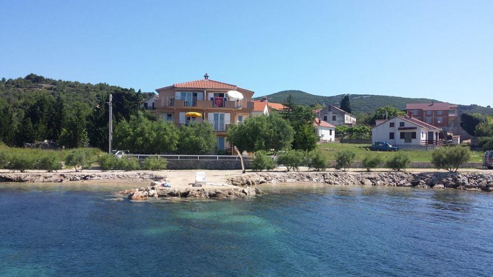 Njofra Banj Apartment Екстериор снимка