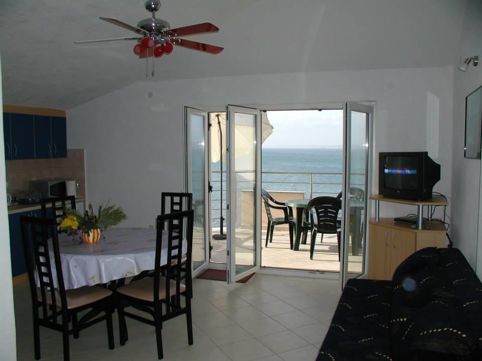 Njofra Banj Apartment Екстериор снимка